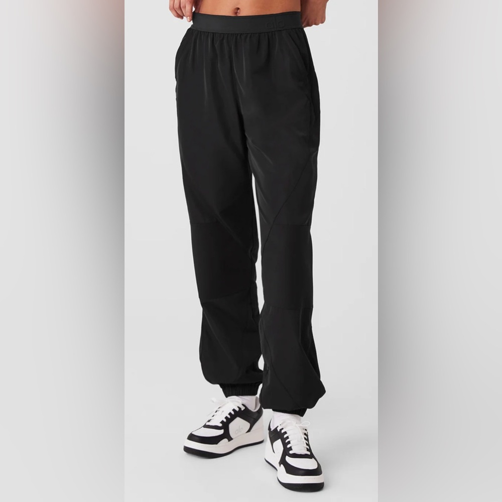 ALO Reinvention Black Jogger
